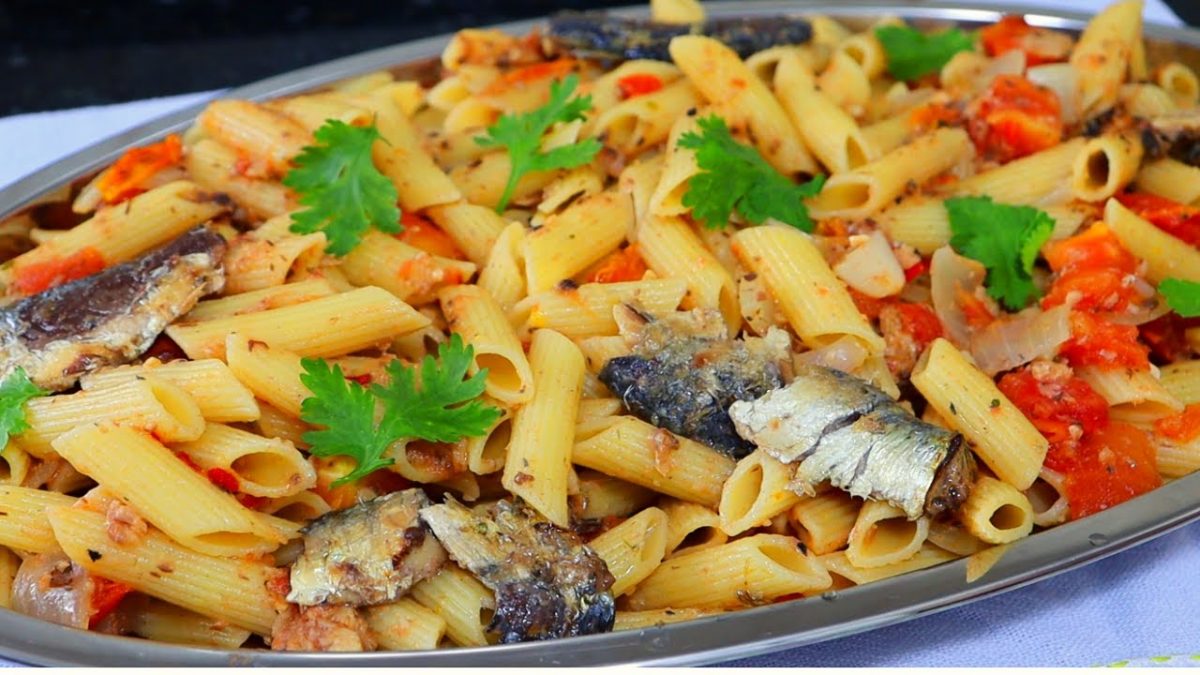 MACARRÃO COM SARDINHA ALMOÇO FÁCIL E INCRIVELMENTE SABOROSO