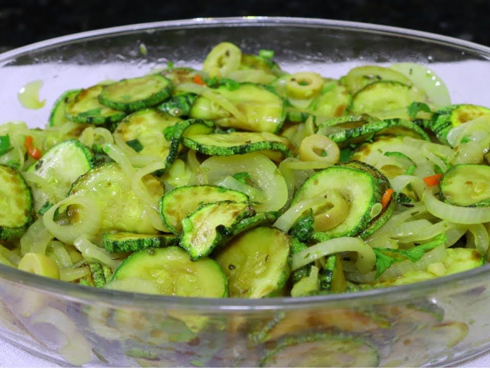 ESCABECHE DE ABOBRINHAS. RECEITA DELICIOSA PARA FAZER LANCHE OU ACOMPANHAR O CHURRASCO.