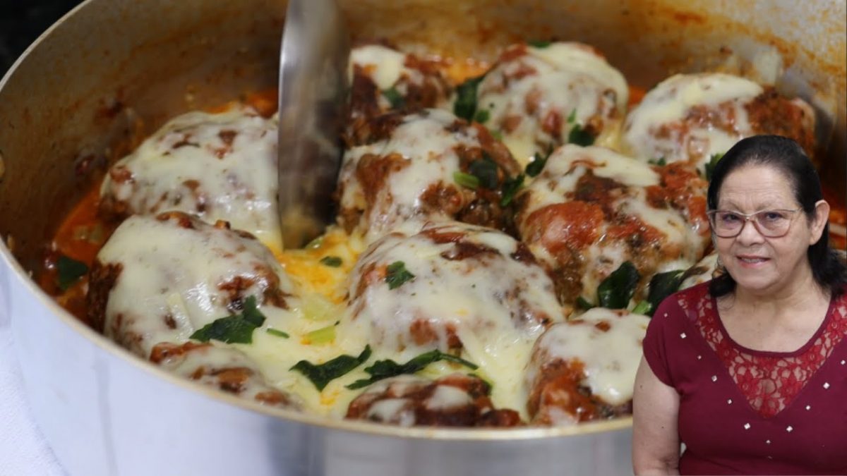 COM CARNE MOÍDA E POUCA MUÇARELA FIZ UMA RECEITA NA FRIGIDEIRA QUE FICOU ESPETACULAR.