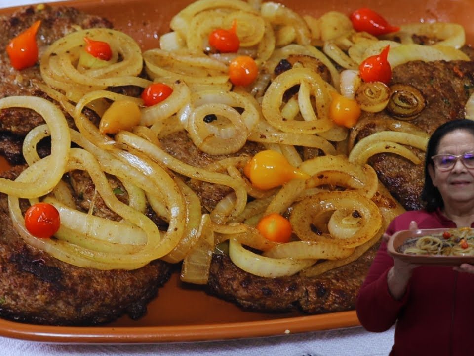 BIFE DE CARNE MOÍDA CASEIRO. RECEITA ECONÔMICA E RENDE MUITO.