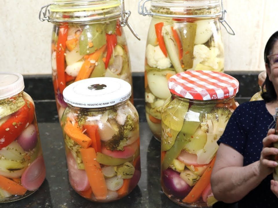 RECEITA DE PICLES.ESTA CONSERVA DE LEGUMES DURA ATÉ 3 MESES NA GELADEIRA.