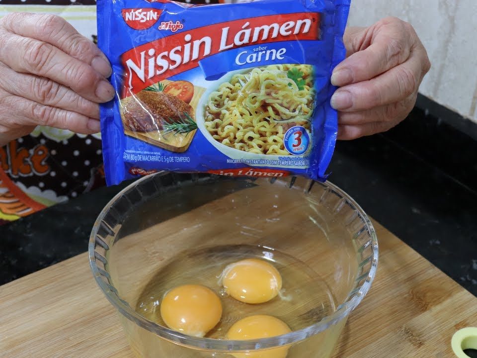 COM MIOJO E OVOS FIZ UMA MACARRONADA NO FORNO E FICOU DELICIOSA.