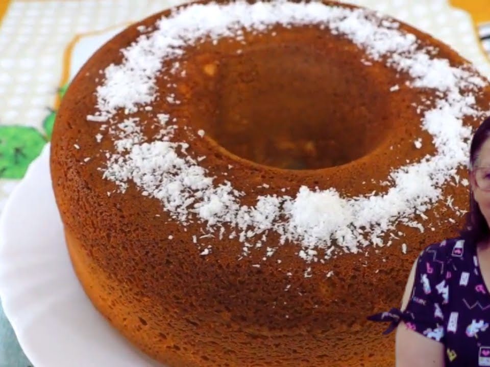 BOLO FOFINHO DE CREME DE LEITE E COCO.MELHOR RECEITA PARA O CAFÉ DA MANHÃ.