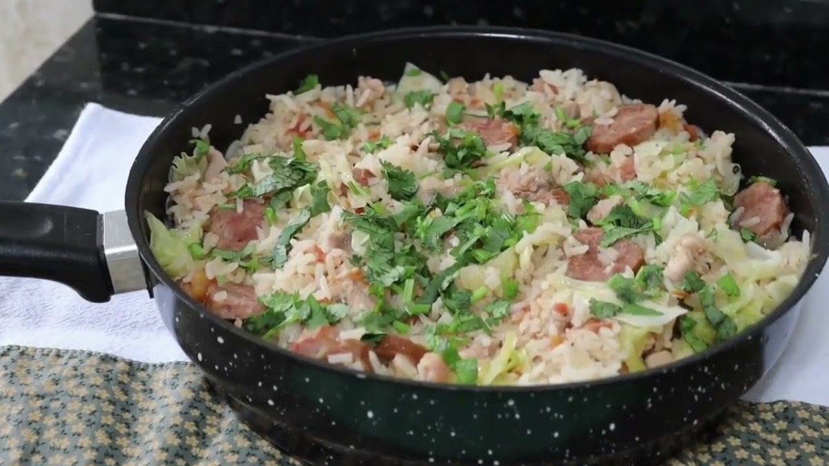 ALMOÇO COMPLETO SIMPLES E BARATO E MELHOR FEITO EM UMA PANELA SÓ.VOCÊ VAI AMAR ESTA RECEITA.