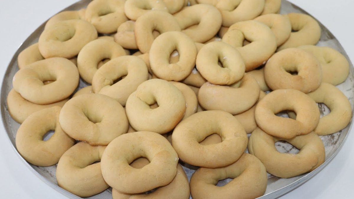 ROSQUINHAS CASEIRAS DE FARINHA DE TRIGO. COM INGREDIETES QUE VOCÊ TEM NA SUA CASA. SIMPLES DE FAZER.