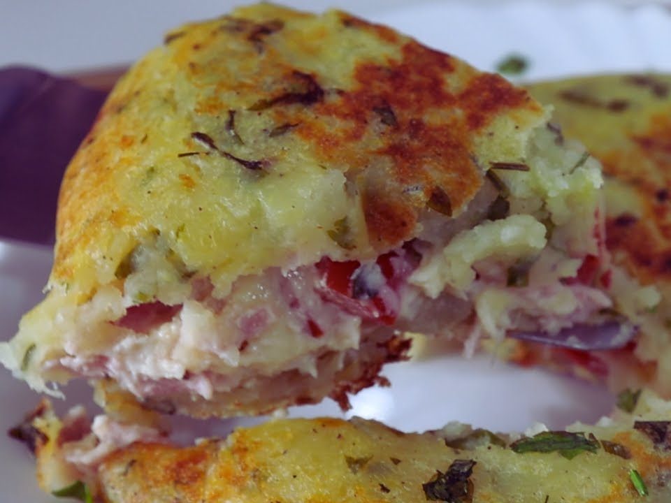 TORTA DE BATATA NA FRIGIDEIRA SEM FORNO.FICA PRONTA EM POUCOS MINUTOS .