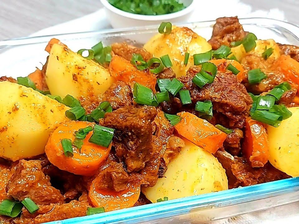 CARNE DE PANELA COM BATATAS | Sem água | Receita fácil