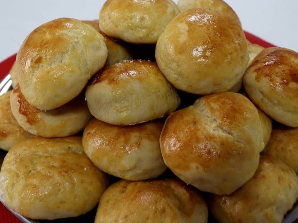 PÃOZINHO DE MANDIOCA. FÁCIL DE FAZER, FOFINHO E DELICIOSO!