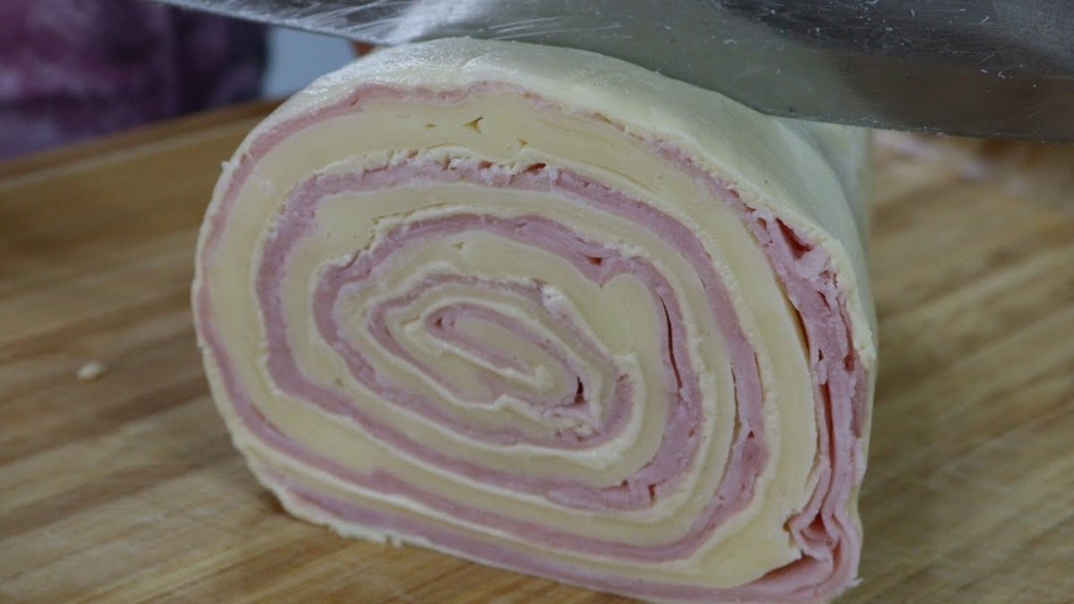 RONDELLI COM MASSA DE PASTEL.RECEITA PARA O ALMOÇO DE DOMINGO.