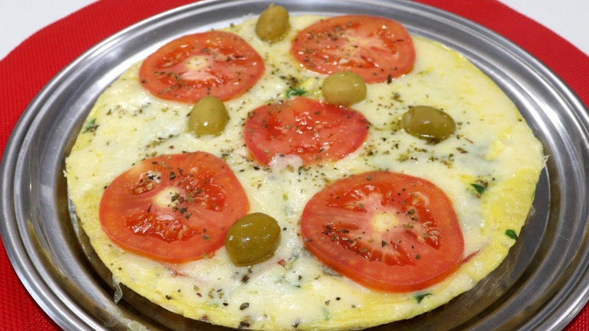 PARECE PIZZA, TEM GOSTO DE PIZZA MAS É OVOS COM TOMATE!