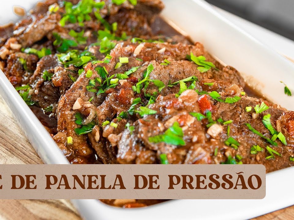 BIFE AO MOLHO NA PANELA DE PRESSÃO. CARNE DE SEGUNDA MACIA, SUCULENTA E DELICIOSA.