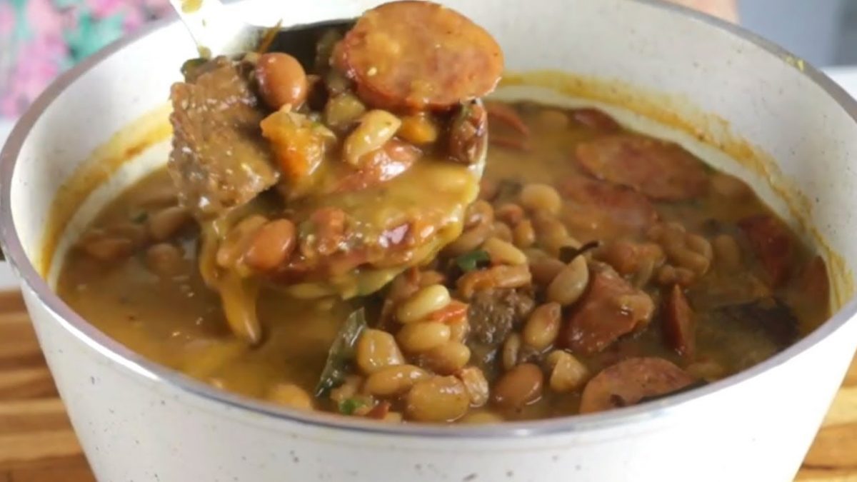 FAVA COM COSTELA GAÚCHA. RECEITA NORDESTINA DELICIOSA E SEM AMARGAR.