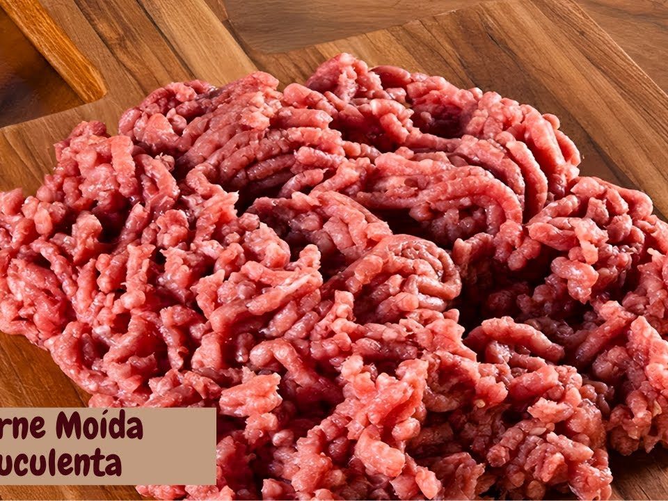 CARNE MOIDA REFOGADA SOLTINHA E BEM TEMPERADA. ALMOÇO SIMPLES DELICIOSO.