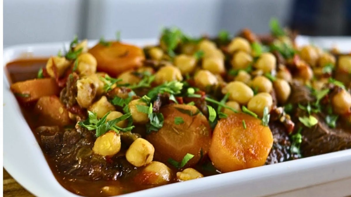 FIZ A MELHOR CARNE DE PANELA COM GRÃO DE BICO.RECEITA FÁCIL DE ENSOPADO.