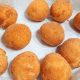 BOLINHO DE QUEIJO FRITO SEM FARINHA DE TRIGO FÁCIL RÁPIDO CROCANTE E DELICIOSO 😋