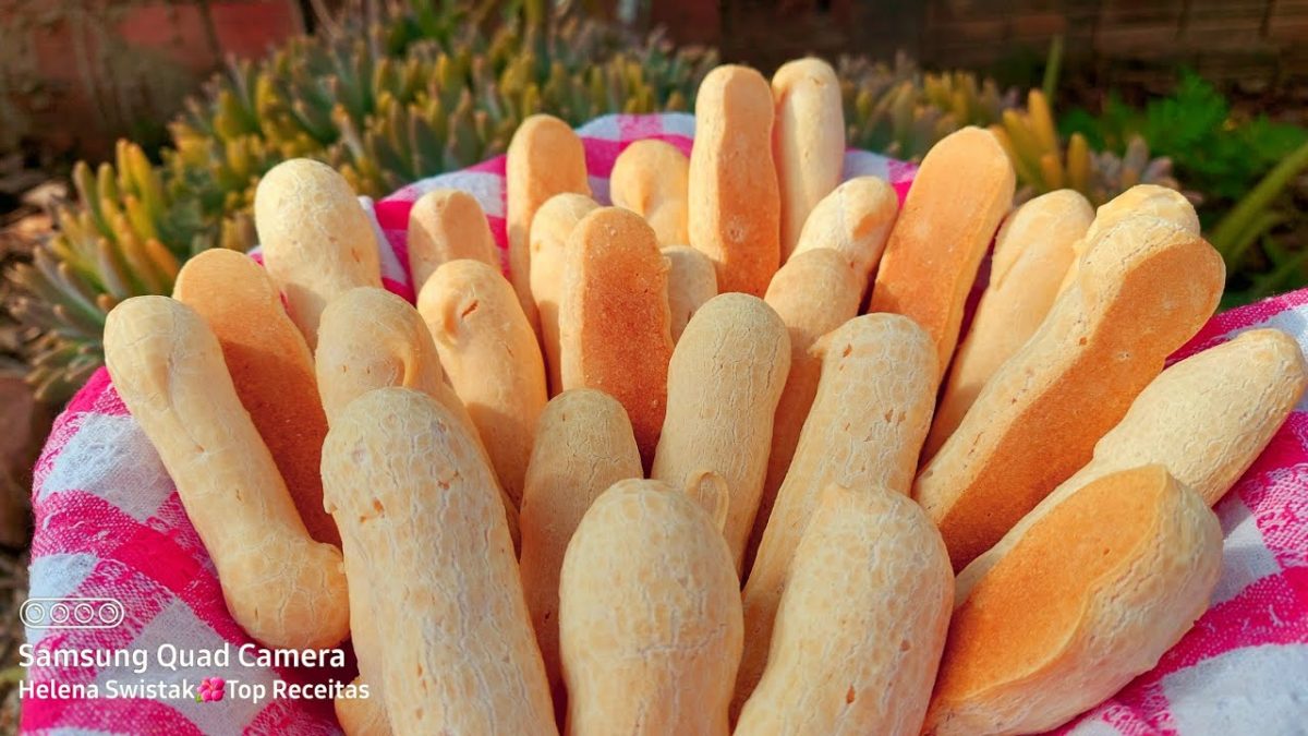 COMO FAZER BISCOITO DE POLVILHO ASSADO - NÃO MURCHA - Biscoito Caipira de polvilho azedo!