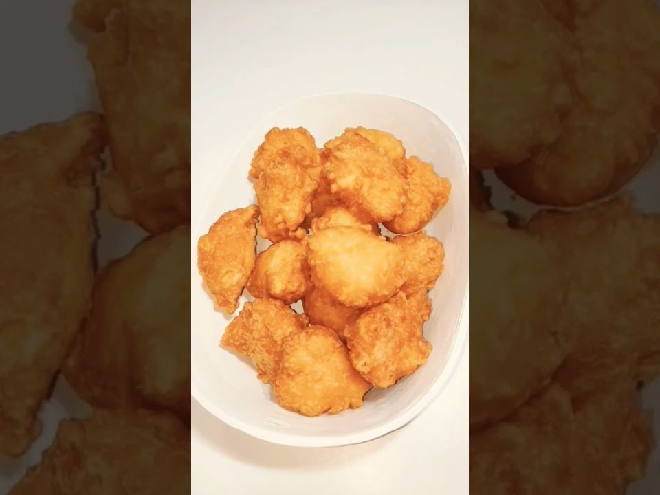 BOLINHO DE MACAXEIRA FRITA DE UM JEITO DIFERENTE É MUITO DELICIOSO 😋