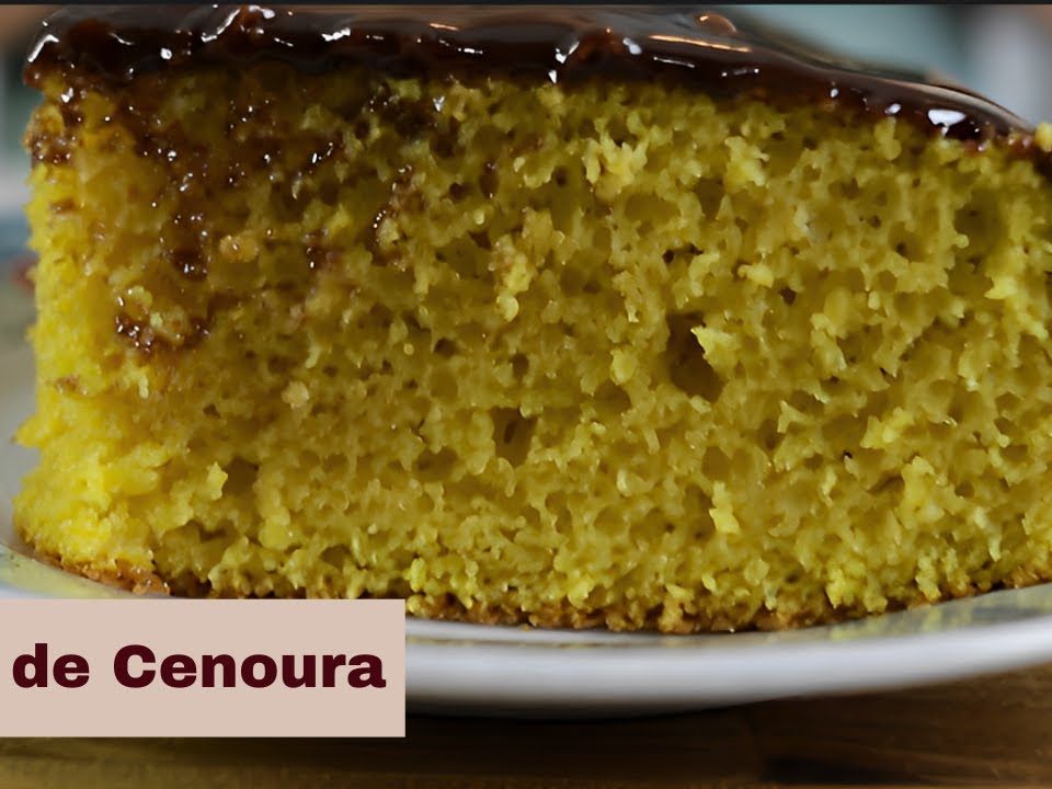 BOLO DE CENOURA COM COBERTURA DE CHOCOLATE. FOFINHO E COM MUITO CHOCOLATE. RECEITA DA VOVÓ.