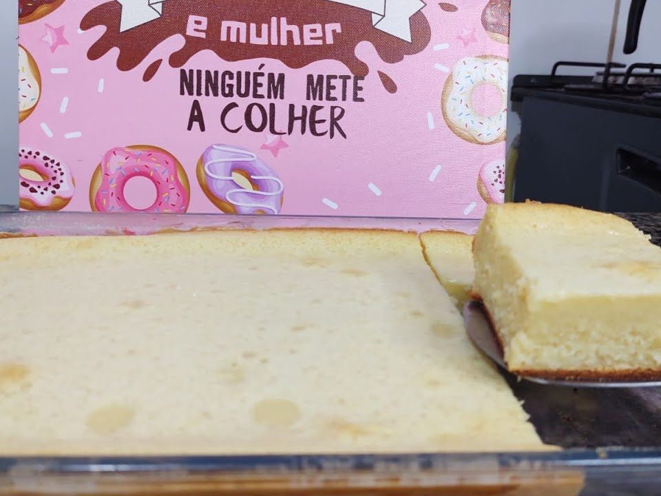 Bolo de leite/bolo mole na travessa uma verdadeira delícia 😋 #bolodeleite