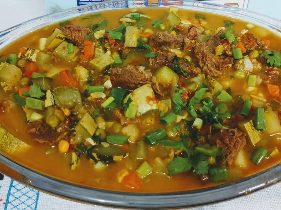 Sopa de abobrinha com carne/ muito deliciosa e saudável 😋😋😋😋