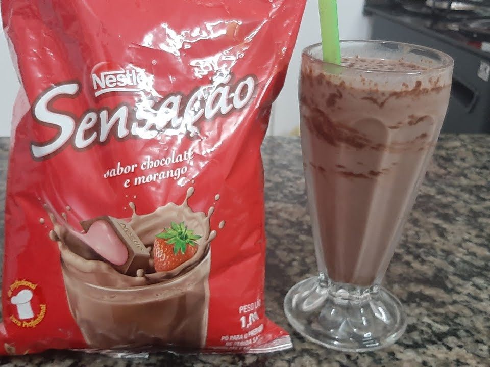 Provando chocolate sensação da Nestlé 🍓🍓🍓🍫🍫🍫