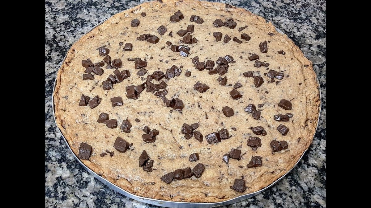 Cookies gingante/ pizza de cookies  delícia muito gostoso super fácil 🍪🍪🍪🍪🍪🍫🍫