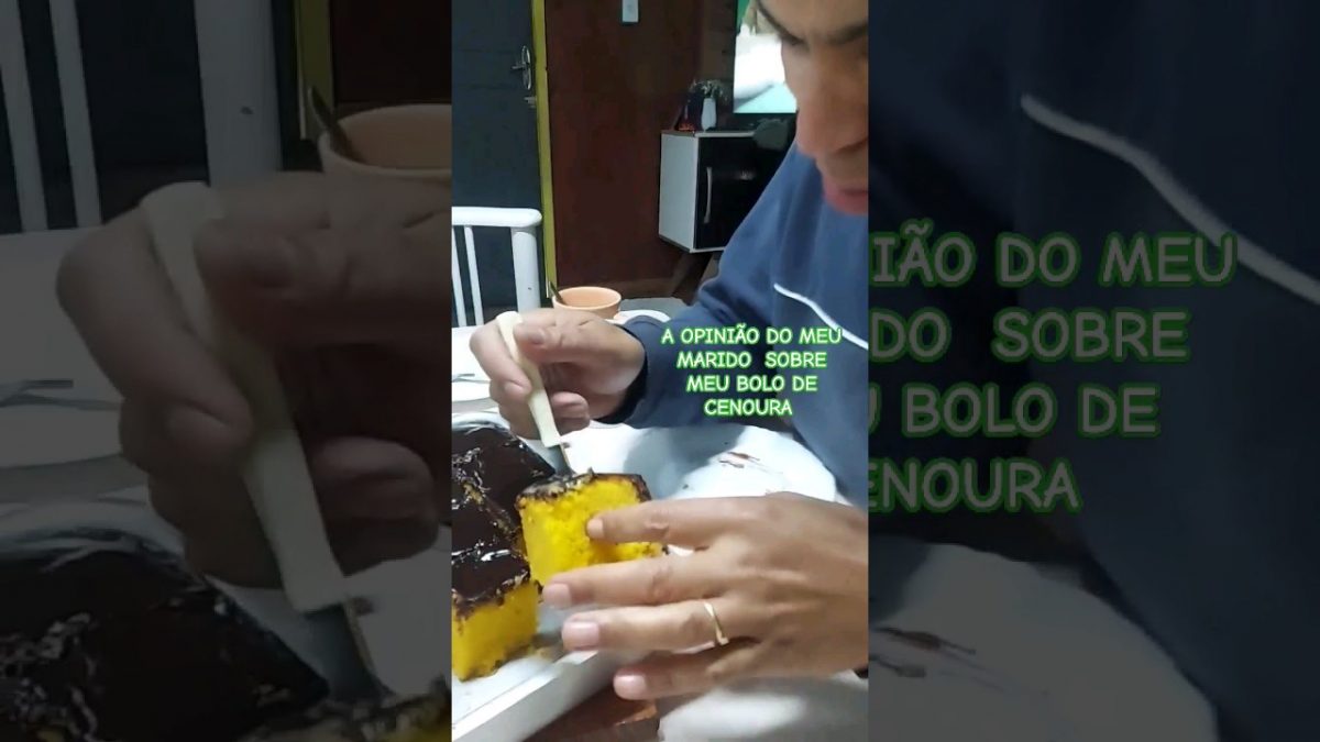 Bolo de cenoura 🥕 com as dicas Da Helena -Olhe só!Receita no comentários 👇 #shorts #topreceitas