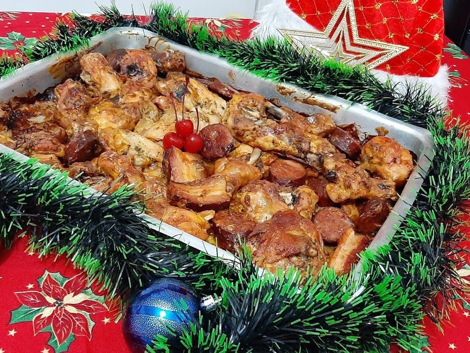 Frango a passarinho com bacon e calabresa no forno ! ótima opção para sua ceia de Natal 🎅🎅🎅🎅