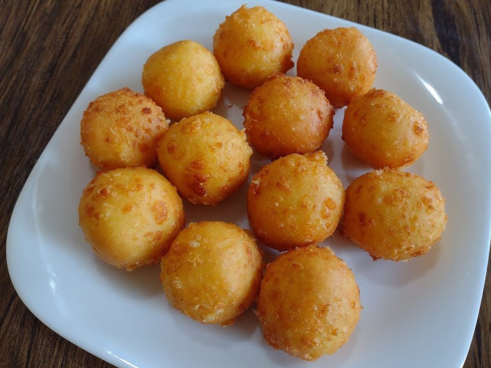 BOLINHA DE QUEIJO COM APENAS 3 INGREDIENTES