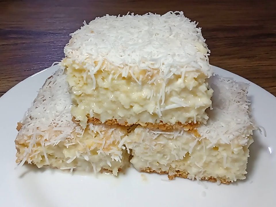 BOLO DE COCO GELADO E SIMPLES DE FORMA FÁCIL E RÁPIDA!!!