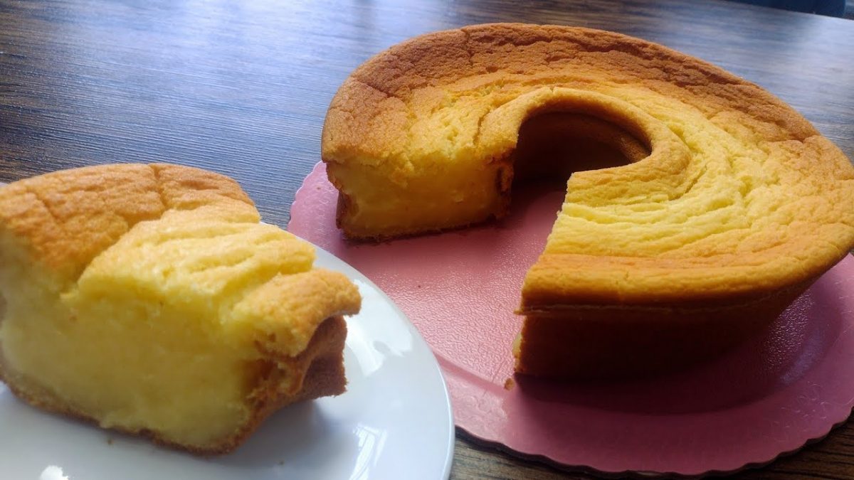 BOLO DE MANDIOCA/ BOLO DE AIPIM