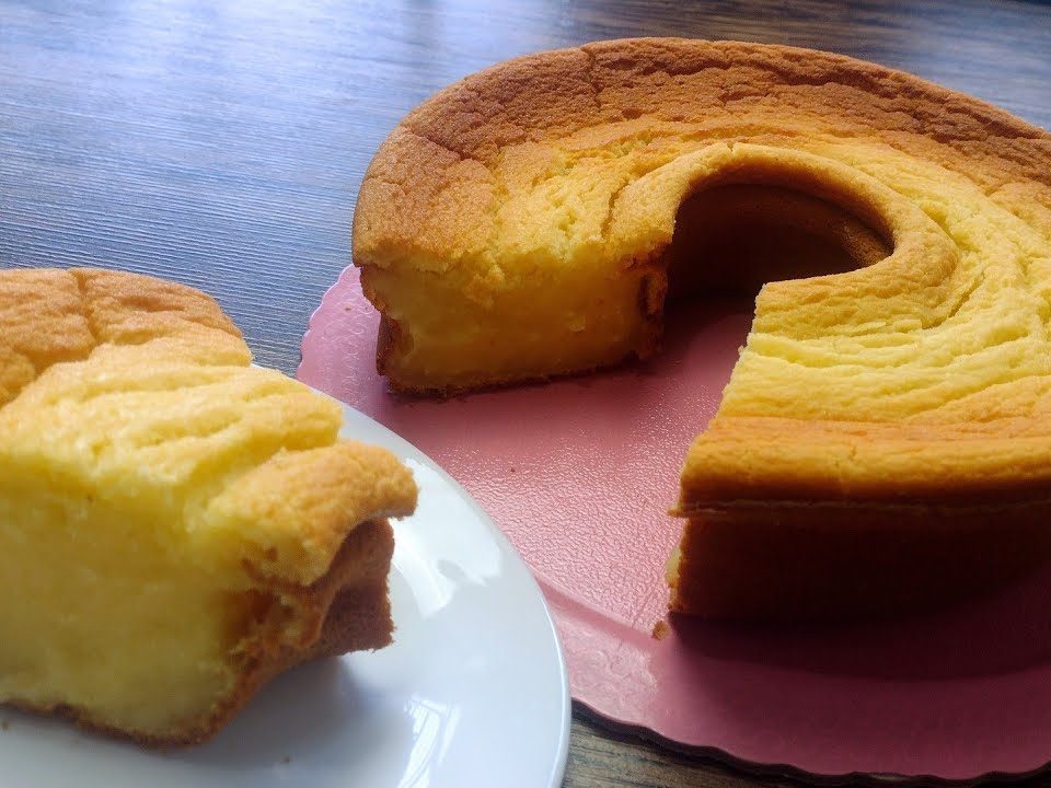 BOLO DE MANDIOCA/ BOLO DE AIPIM