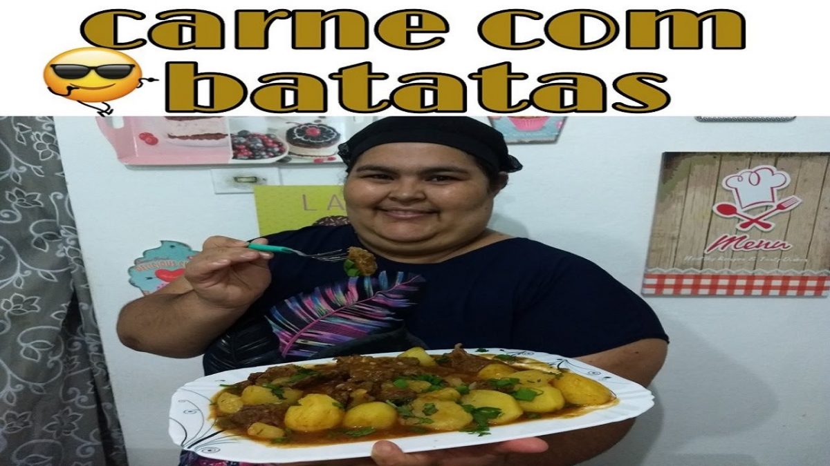 Carne com batatas suculentas delícia para o almoço