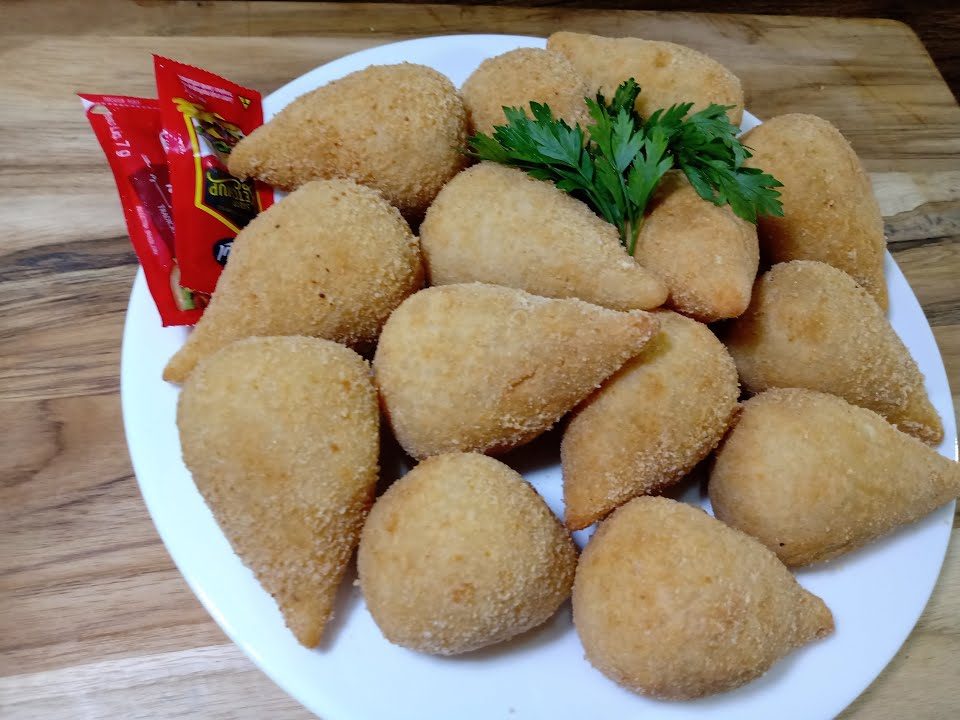 COXINHA DE FRANGO SEQUINHA, CROCANTE E DELICIOSA!