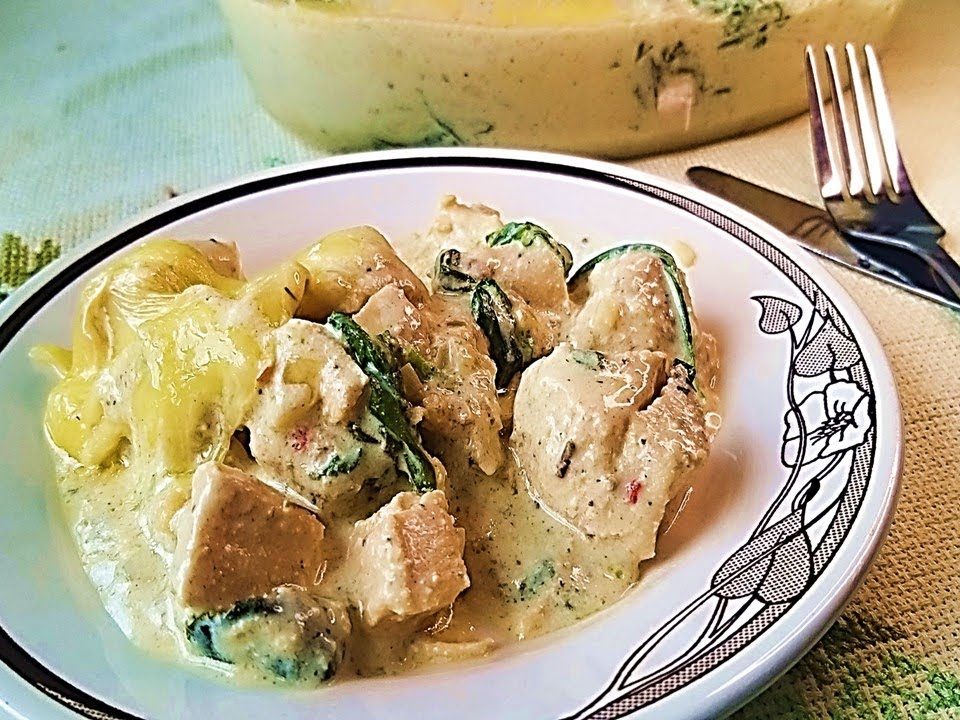 FRANGO COM CREME DE PARMESÃO E ESPINAFRE - almoço saudável e simples - especial de páscoa