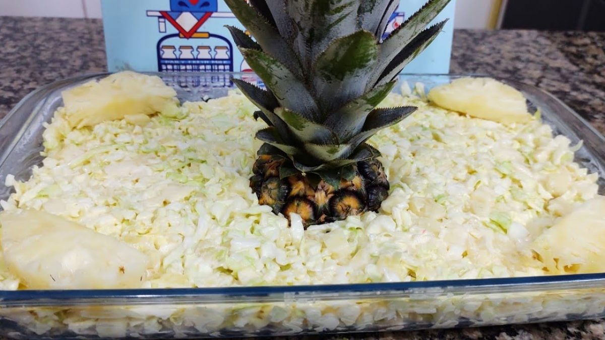 Salada de repolho com abacaxi/ deliciosa super fácil de fazer, salada tropical 🍍🍍🍍