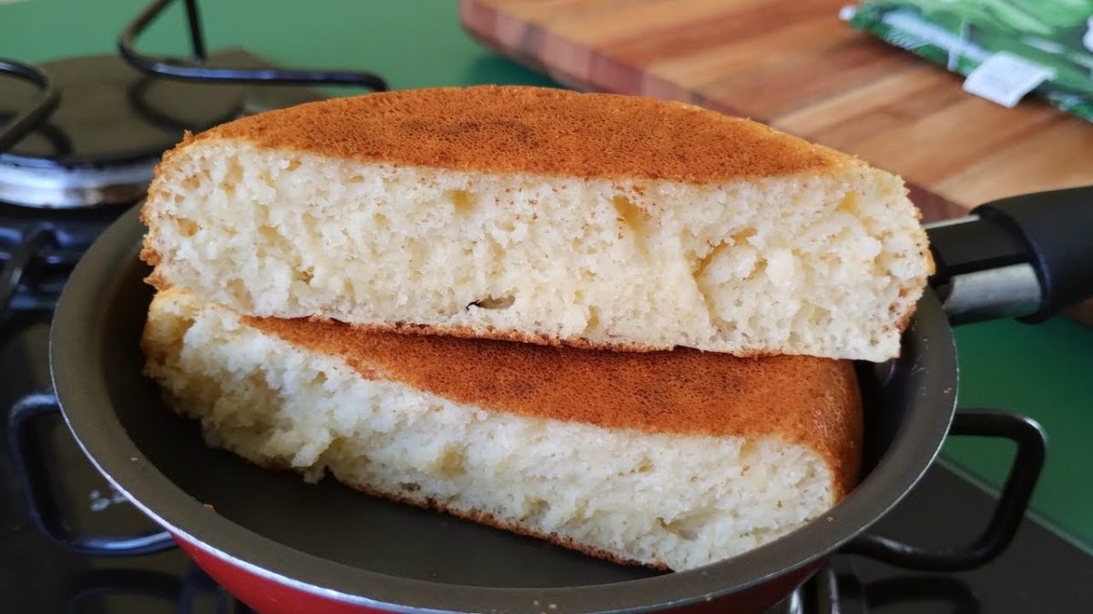 SEM TRIGO E SEM FORNO PÃOZINHO NA FRIGIDEIRA EM POUCOS MINUTOS E SEM SUJEIRA