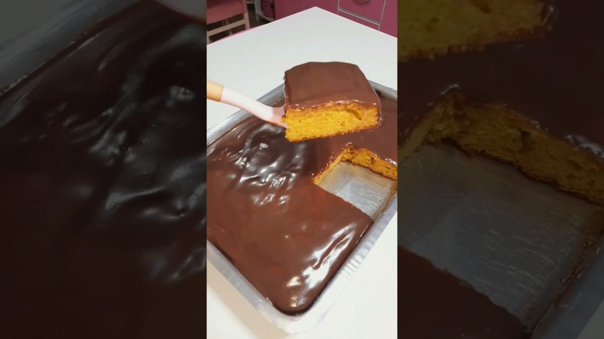 ESSE BOLO É SUPER PRÁTICO MASSA TODA DE LIQUIDIFICADOR BOLO DE CENOURA 🥕 😋