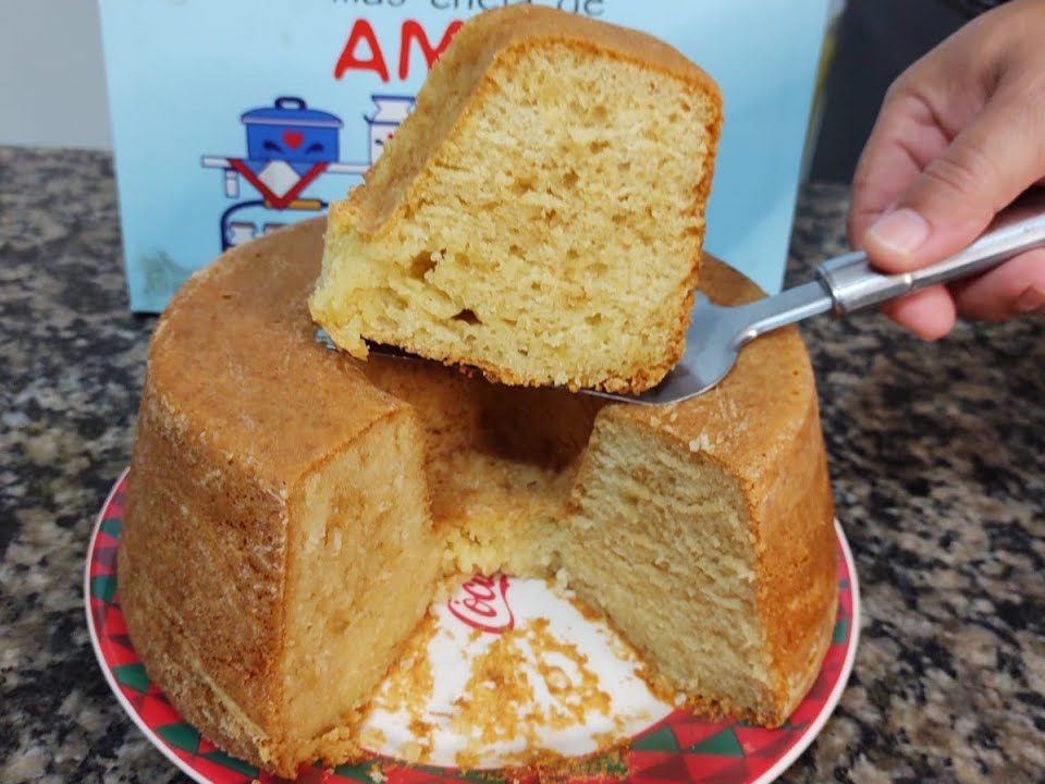 Bolo de creme de leite fica super fofinho!! muito fácil de fazer ☕☕