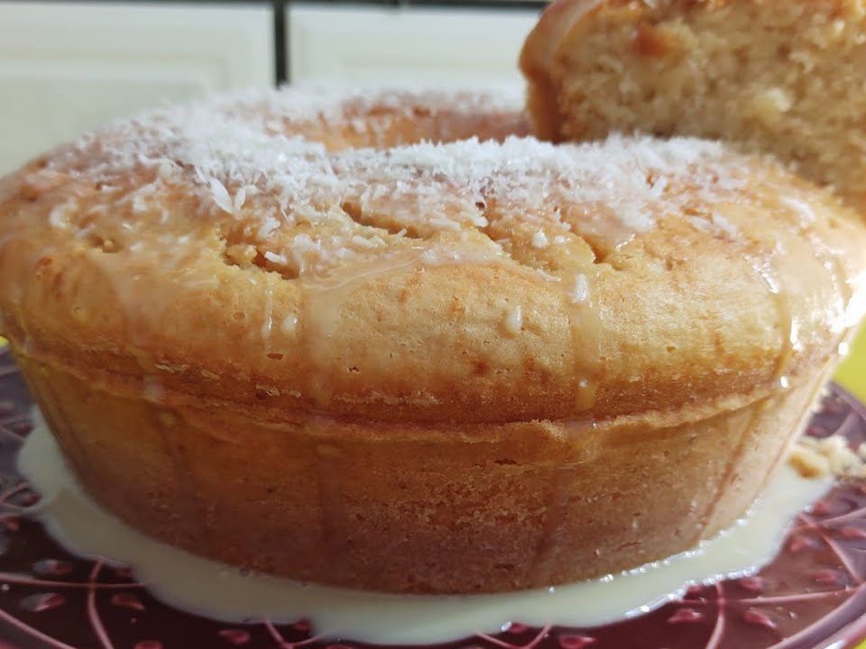 Bolo de coco com maizena super fofinho, delicioso/super fácil de fazer. #bolodecoco 🥥🥥