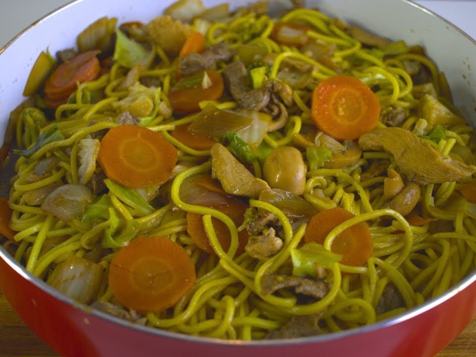 VOU TE CONTAR OS SEGREDOS PARA FAZER UMA YAKISSOBA DELICIOSA.